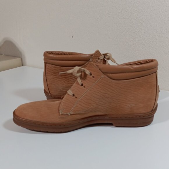 Johnston & Murphy Copperstone Chukka Boots, size 8 1/5 M - Picture 6 of 11